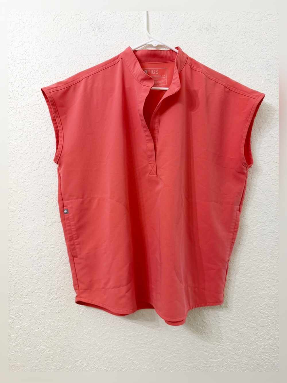 Figs Rafaela Limited Edition Hot Coral Scrub Top Size Medium